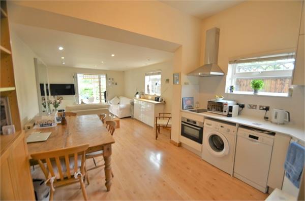 Marsh Lane, Mill Hill